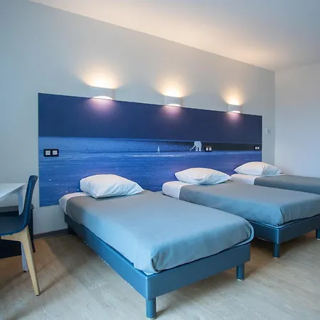 Cis Lamourelle Centre International De Sejour Hotel