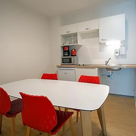 Hotell Cis Lamourelle Centre International De Sejour Carcassonne