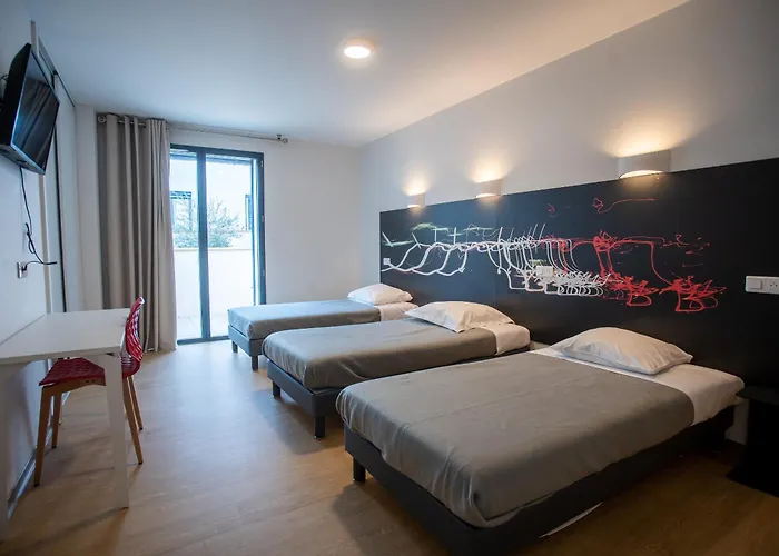 Cis Lamourelle Centre International De Sejour Hotel